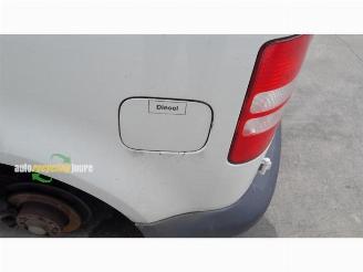 Volkswagen Caddy III onderdelen (kleur: LB9A) donorauto picture 8