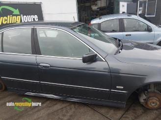 BMW 5-serie 5 serie (E39), Sedan, 1995 / 2004 523i 24V picture 3