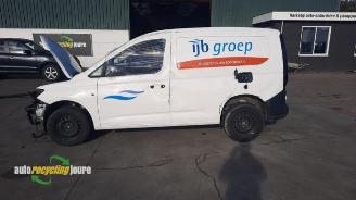 Salvage car Volkswagen Caddy Caddy Cargo V (SBA/SBH), Van, 2020 2.0 TDI BlueMotionTechnology 2021/5