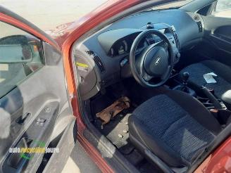 Kia Cee d Cee'd Sporty Wagon (EDF), Combi, 2007 / 2012 1.4 16V picture 21