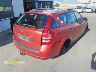Kia Cee d Cee'd Sporty Wagon (EDF), Combi, 2007 / 2012 1.4 16V picture 8
