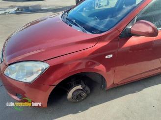 Kia Cee d onderdelen (kleur: O4) donorauto picture 22