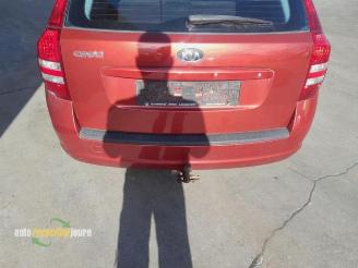 Kia Cee d onderdelen (kleur: O4) donorauto picture 12