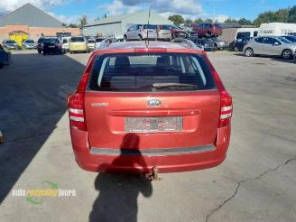 Kia Cee d onderdelen (kleur: O4) donorauto picture 10