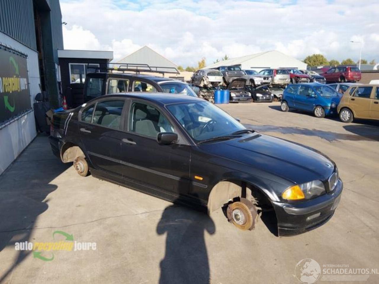 BMW 3-serie 3 serie (E46/4), Sedan, 1997 / 2005 318i