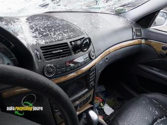 Mercedes E-klasse E (W211), Sedan, 2002 / 2008 3.0 E-280 V6 24V picture 12