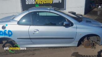 Peugeot 206 206 CC (2D), Cabrio, 2000 / 2007 1.6 16V picture 3