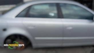 Audi A4 (B7) onderdelen (kleur: LY&W) donorauto picture 4