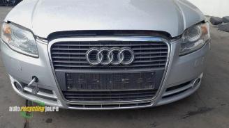 Audi A4 (B7) onderdelen (kleur: LY&W) donorauto picture 21