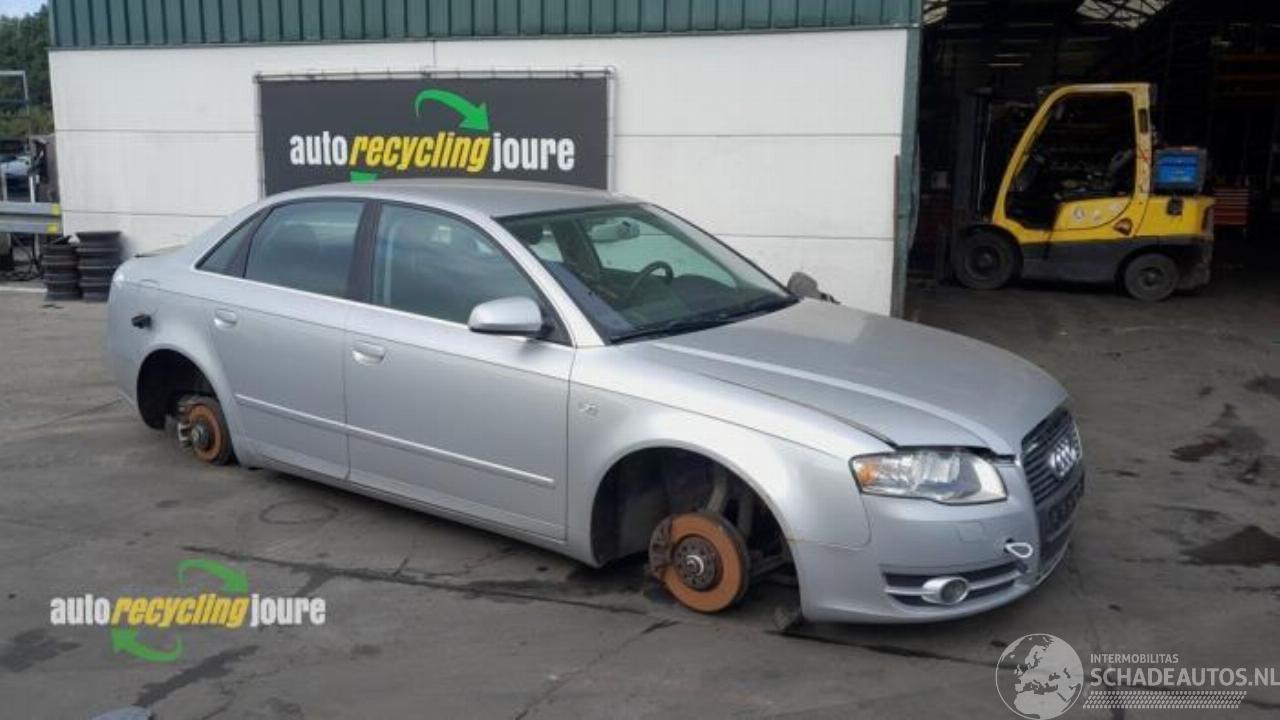 Audi A4 A4 (B7), Sedan, 2004 / 2008 1.8 T 20V