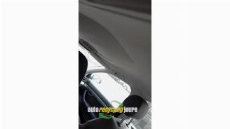Audi A4 (B7) onderdelen (kleur: LY&W) donorauto picture 27