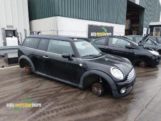 krockskadad bil auto Mini Clubman Clubman (R55), Combi, 2007 / 2014 1.4 16V One 2009/3