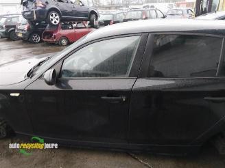 BMW 1-serie (E87/87N) onderdelen (kleur: 668) donorauto picture 13