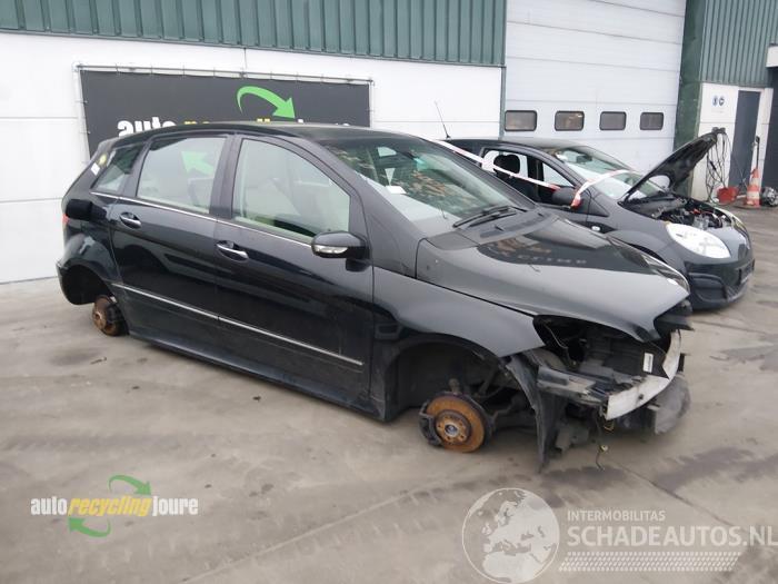 Mercedes B-klasse B (W245), Hatchback, 2005 / 2011 1.7 B-170 16V