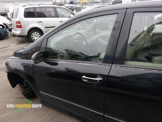 Mercedes B-klasse onderdelen (kleur: 191) donorauto picture 13