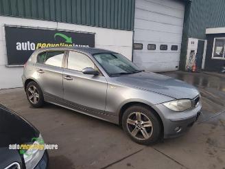 Coche siniestrado BMW 1-serie 1 serie (E87/87N), Hatchback 5-drs, 2003 / 2012 116i 1.6 16V 2004/10