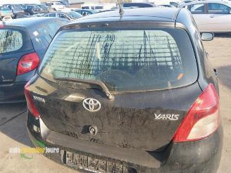 Toyota Yaris Yaris II (P9), Hatchback, 2005 / 2014 1.3 16V VVT-i picture 7