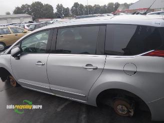 Peugeot 5008 5008 I (0A/0E), MPV, 2009 / 2017 1.6 THP 16V picture 12