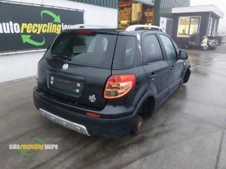 Fiat Sedici Sedici (189), SUV, 2006 / 2014 1.6 16V Emotion 4x4 picture 4