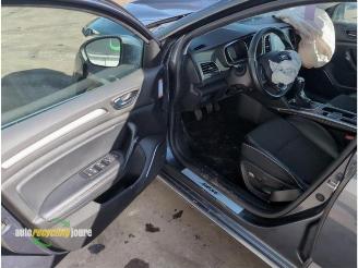 Renault Mégane IV onderdelen (kleur: TEKPN) donorauto picture 10