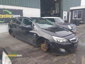 Opel Astra Astra J Sports Tourer (PD8/PE8/PF8), Combi, 2010 / 2015 1.4 Turbo 16V picture 24