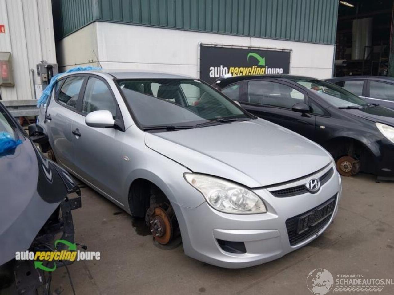 Hyundai I-30 i30 (FD), Hatchback, 2007 / 2011 1.4 CVVT 16V