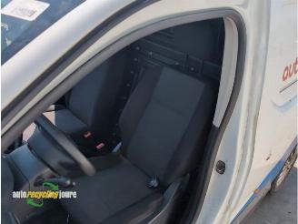 Peugeot Partner Partner (EA//EF/EN/EU), Van, 2018 1.5 BlueHDi 75 picture 15