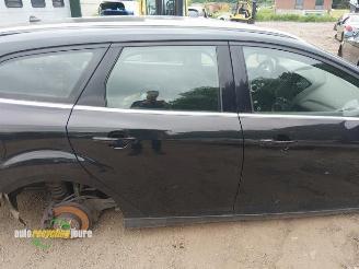 Ford Focus Focus 3 Wagon, Combi, 2010 / 2020 1.0 Ti-VCT EcoBoost 12V 125 picture 17