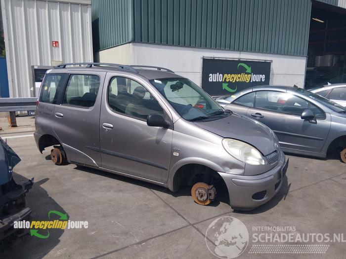 Toyota Yaris-verso Yaris Verso (P2), MPV, 1999 / 2005 1.4 D-4D