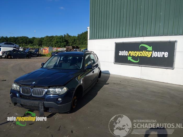 BMW X3 X3 (E83), SUV, 2004 / 2011 2.5 Si 24V