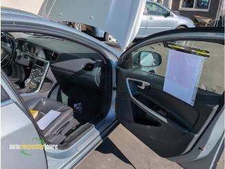 Volvo V-60 V60 I (FW/GW), Combi, 2010 / 2018 2.4 D6 20V Plug-in Hybrid AWD picture 15