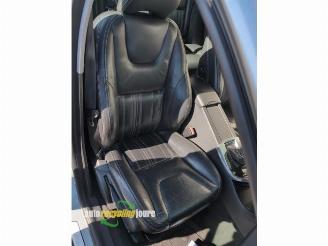Volvo V-60 I Plug-in Hybrid AWD onderdelen (kleur: 477-00) donorauto picture 19