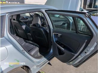 Volvo V-60 V60 I (FW/GW), Combi, 2010 / 2018 2.4 D6 20V Plug-in Hybrid AWD picture 24