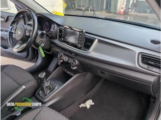 Kia Rio IV (YB) onderdelen (donorauto) kleur: ABT PLATINUM GRAPHITE picture 16