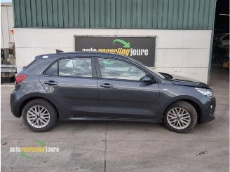 Vrakbiler auto Kia Rio Rio IV (YB), Hatchback, 2017 1.0i T-GDi 100 12V 2019/8