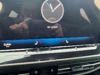 Volkswagen Golf Golf 8.5 Variant 1.5 eTSI 110 kW R-Line NEDERLANDSE KENTEKEN picture 23