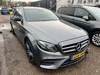Vaurioauto  passenger cars Mercedes E-klasse 400 d 4 matic AMG Pano 2019/7