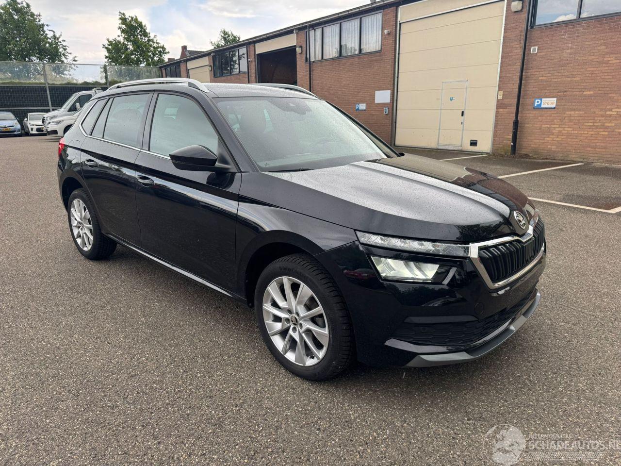 Skoda Kamiq Ambition Pano Automaat Stoelverwarming