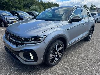damaged passenger cars Volkswagen T-Roc R-line PANO 150PK LED VIRTUAL VOL 2026/3