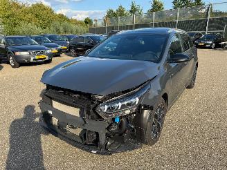 Vaurioauto  passenger cars Kia Ceed GT Line Business DIESEL HYBRIDE PANO LEDER LED 2024/4