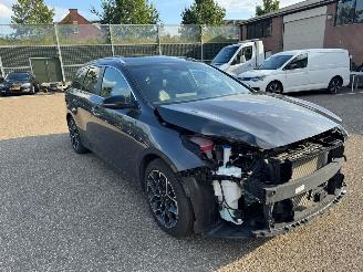 Kia Ceed GT Line Business DIESEL HYBRIDE PANO LEDER LED picture 2