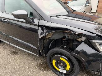 Seat Ateca FR 1.5 150PK automaat LEDER LED DODEHOEK KEYLESS ENTRY & GO picture 8