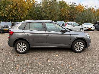 Skoda Kamiq Selection 1.0 116pk AUTOMAAT ACHTERUITRIJCAMERA STOELVERWARMING picture 2