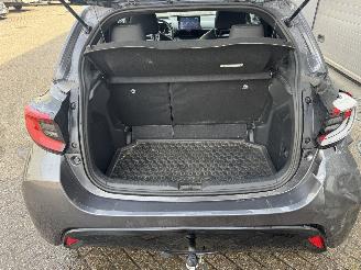 Toyota Yaris Yaris 1.5-l-VVT-i Hybrid 116 CVT Sport voll picture 13