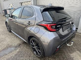 Toyota Yaris Yaris 1.5-l-VVT-i Hybrid 116 CVT Sport voll picture 2