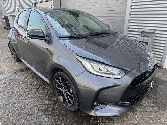Toyota Yaris Yaris 1.5-l-VVT-i Hybrid 116 CVT Sport voll picture 5