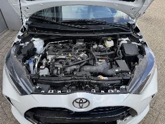 Toyota Yaris Yaris 1.5-l-VVT-i Hybrid 130 CVT Style PLUS FACELIFT Voll picture 13
