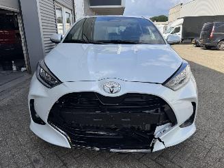 Toyota Yaris Yaris 1.5-l-VVT-i Hybrid 130 CVT Style PLUS FACELIFT Voll picture 6