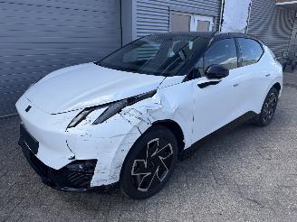 krockskadad bil auto Lynk & Co 01 Lynk & Co 02 Core Electric pano rijdbaar 2025/9
