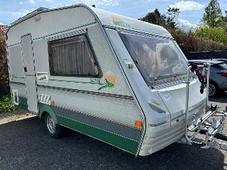 Vaurioauto  caravans Delta  3900 EK + Voortent 1997/6